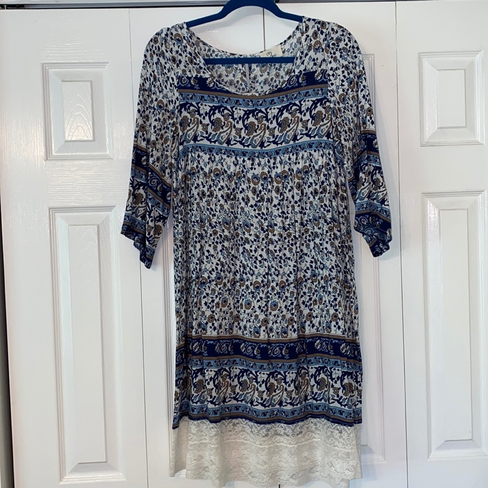 Floral pattern lightweight dress